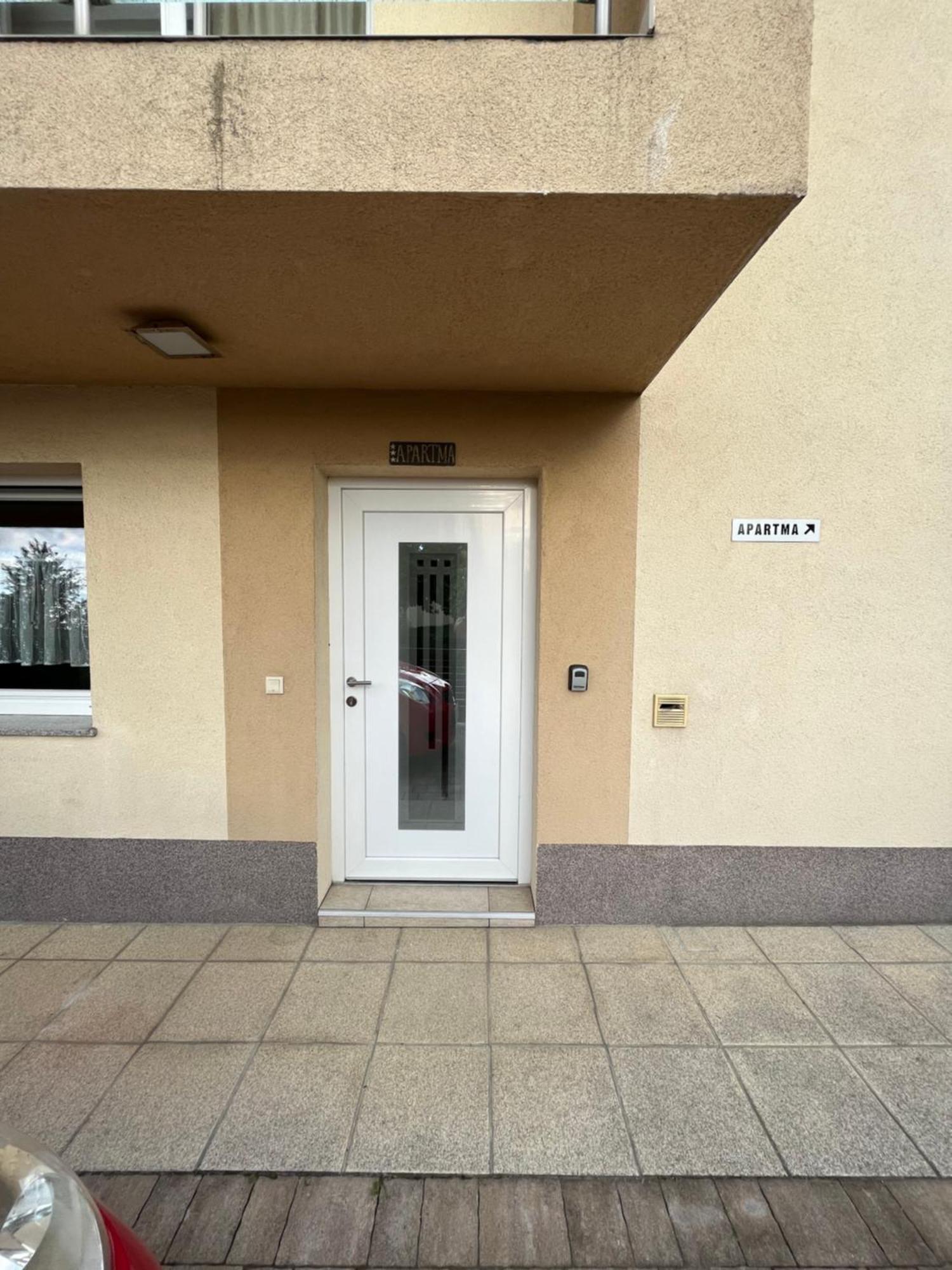 Apartma Azurre Postojna Eksteriør bilde