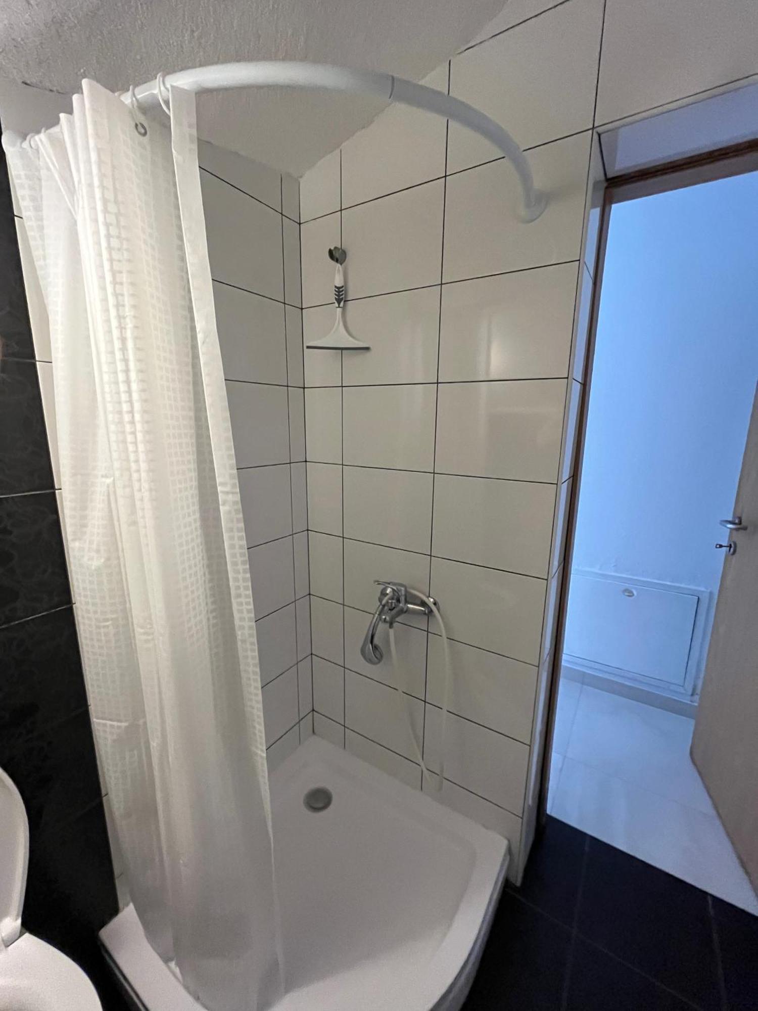 Apartma Azurre Postojna Eksteriør bilde